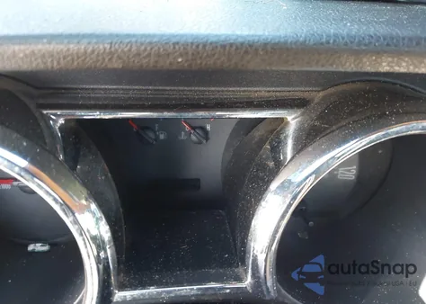 2007 Ford Mustang V6 Deluxe/V6 Premium z USA, uszkodzony, nr VIN 1ZVFT80NX75215200